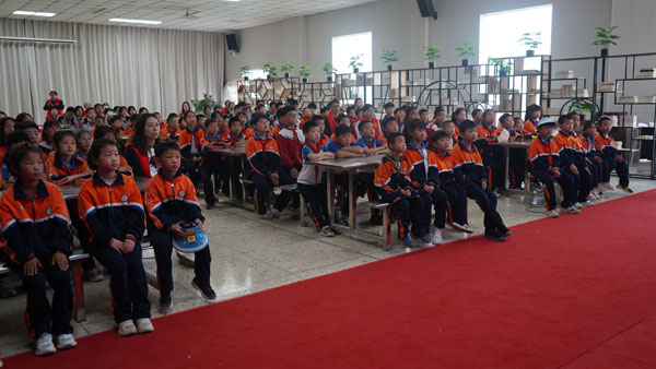 紅色的火種.jpg 紅色的火種.jpg